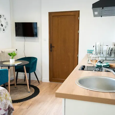 Yellow Apartment *